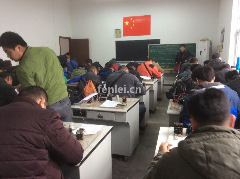 青岛崂山区附近电工上岗证 考电工证